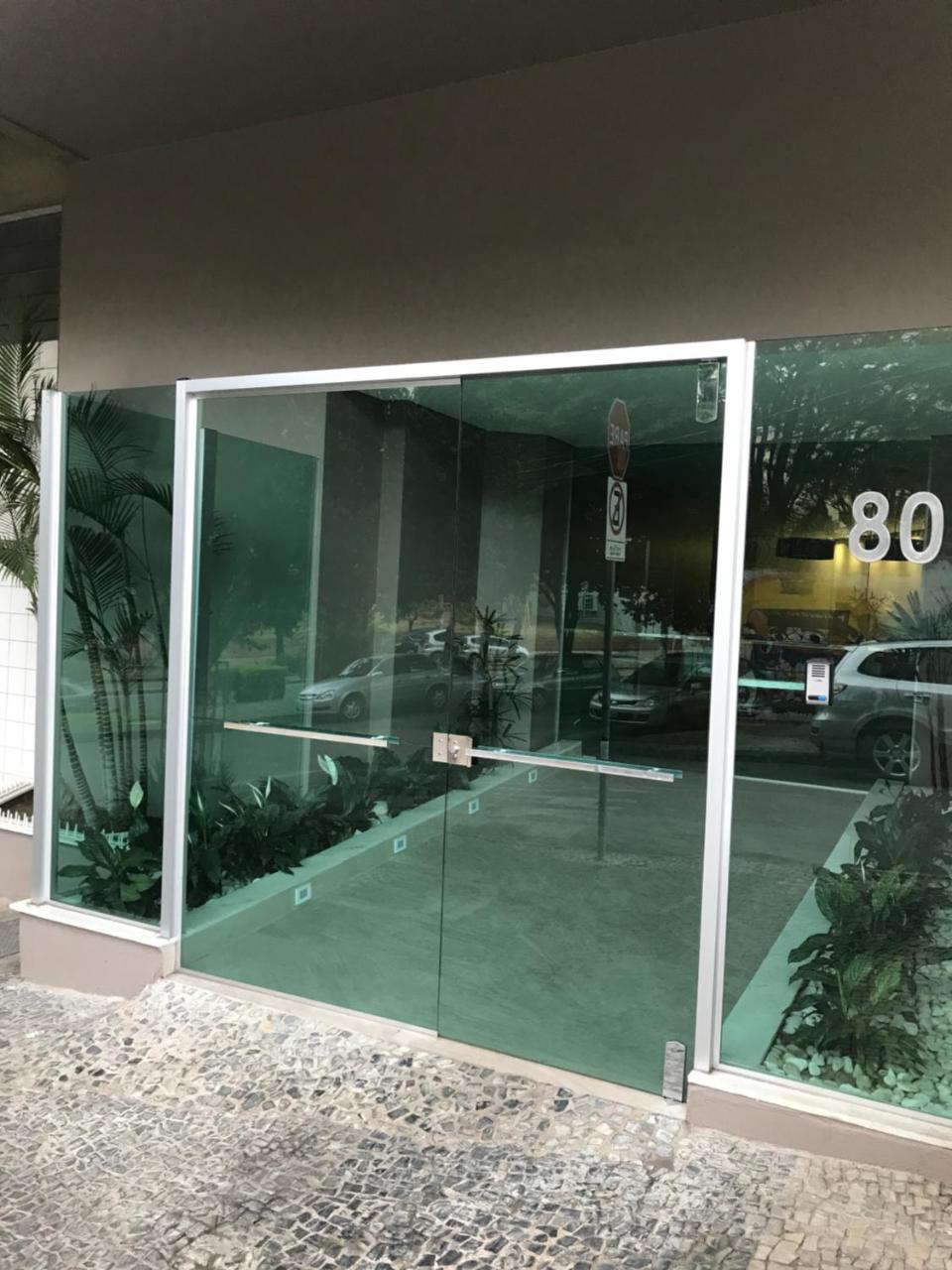 Amplo Seguro Proximo Hospital Unimed Materdei Madre Teresa Apartment Belo Horizonte Luaran gambar