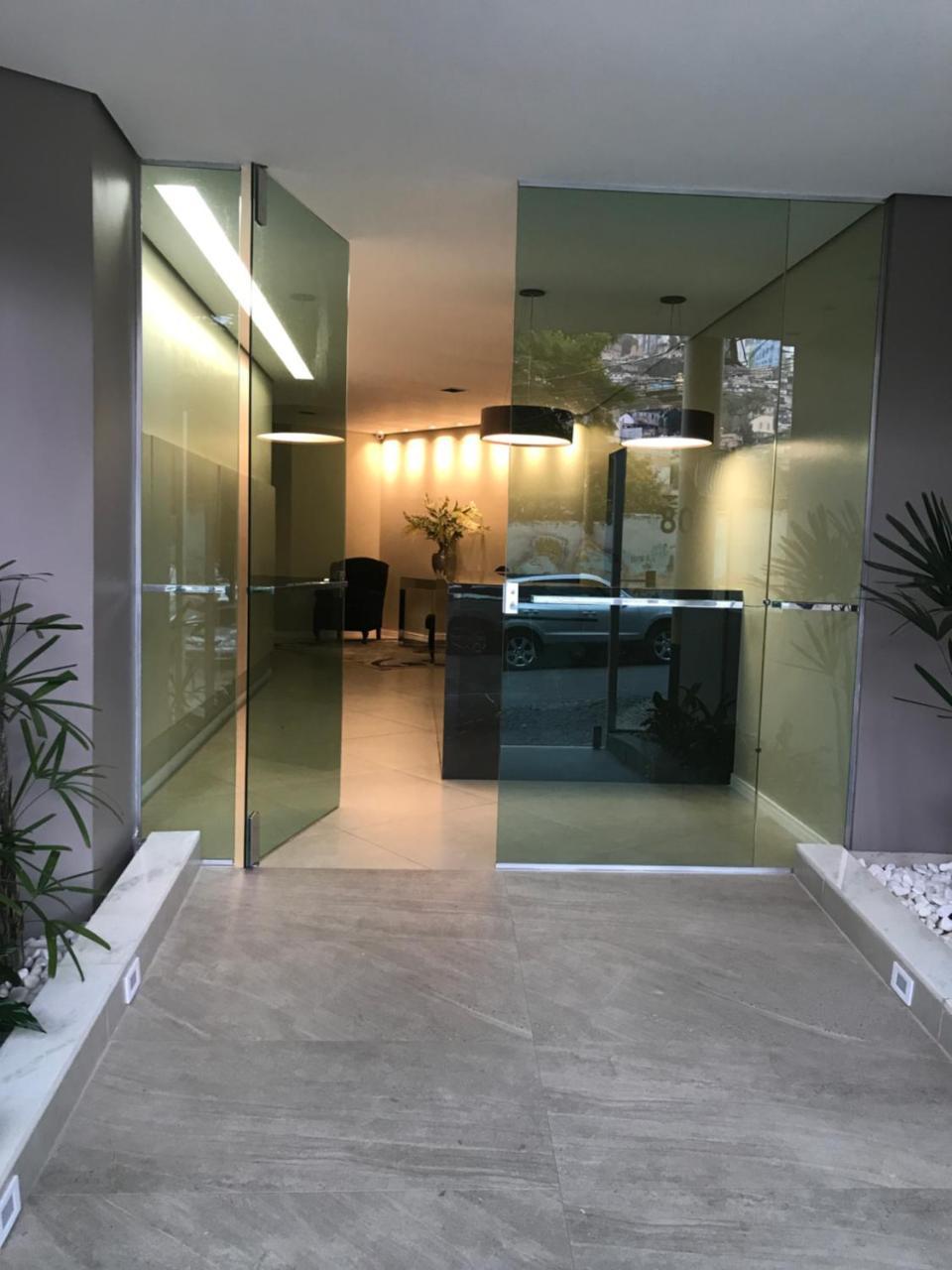Amplo Seguro Proximo Hospital Unimed Materdei Madre Teresa Apartment Belo Horizonte Luaran gambar